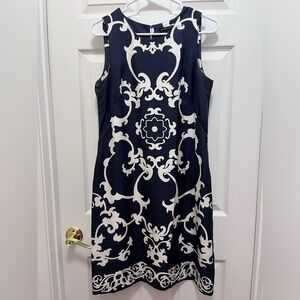 Banana Republic Dress Size 8 Navy & White